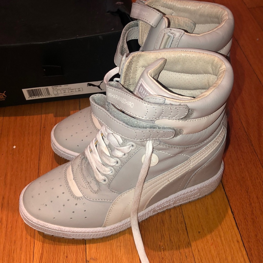 Puma gray violet shoes